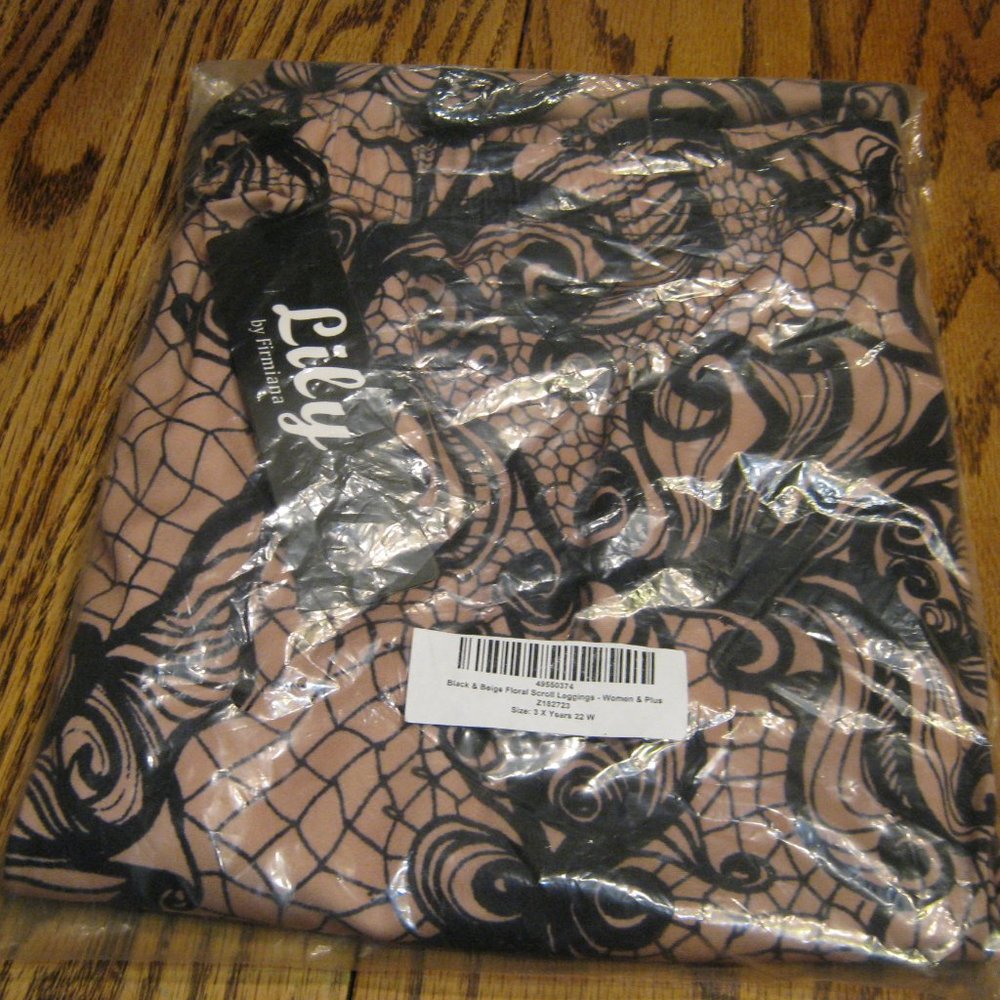 New Lily by Firmiana Black & Beige Floral Scroll Leggings Women & Plus 3X Y 22 W